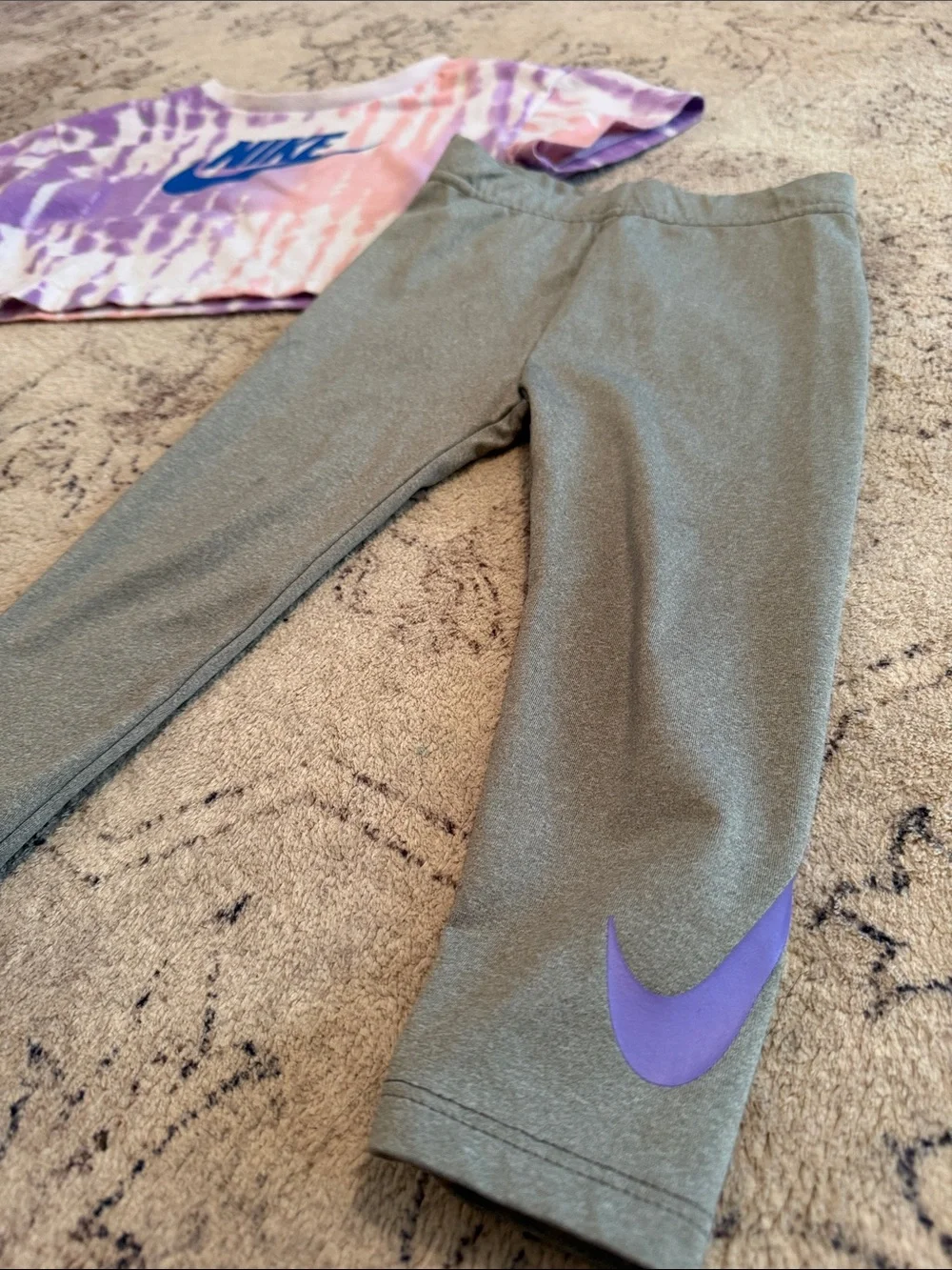 Nike Kids' Set 18 months *callouts
